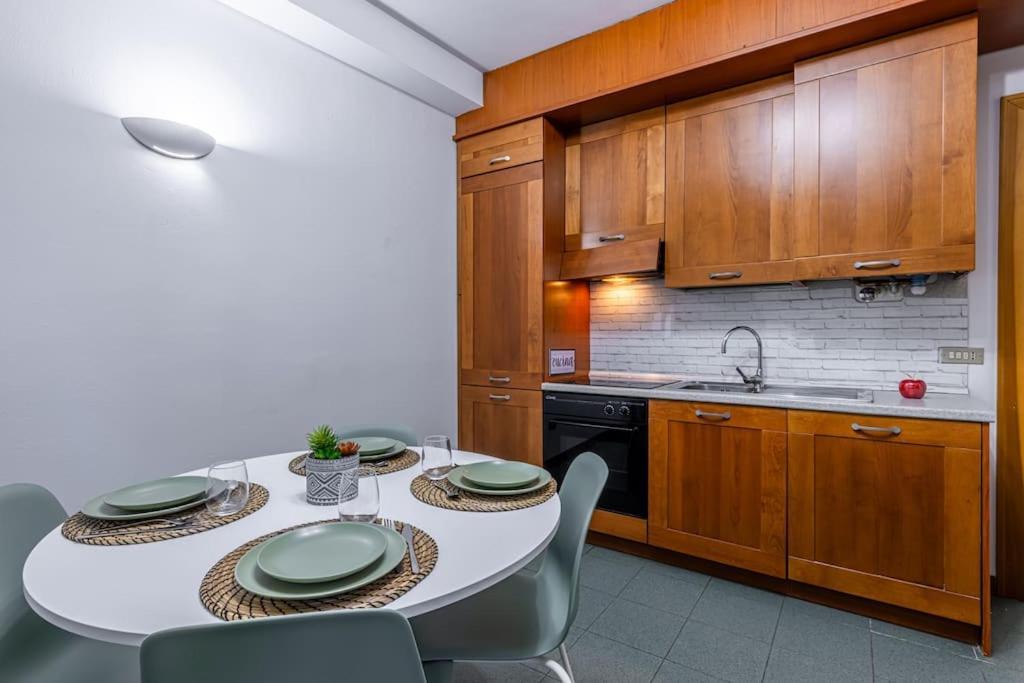 Close To Duomo Lovely City Center Flat Διαμέρισμα Μιλάνο Εξωτερικό φωτογραφία