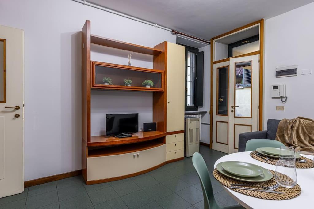 Close To Duomo Lovely City Center Flat Διαμέρισμα Μιλάνο Εξωτερικό φωτογραφία