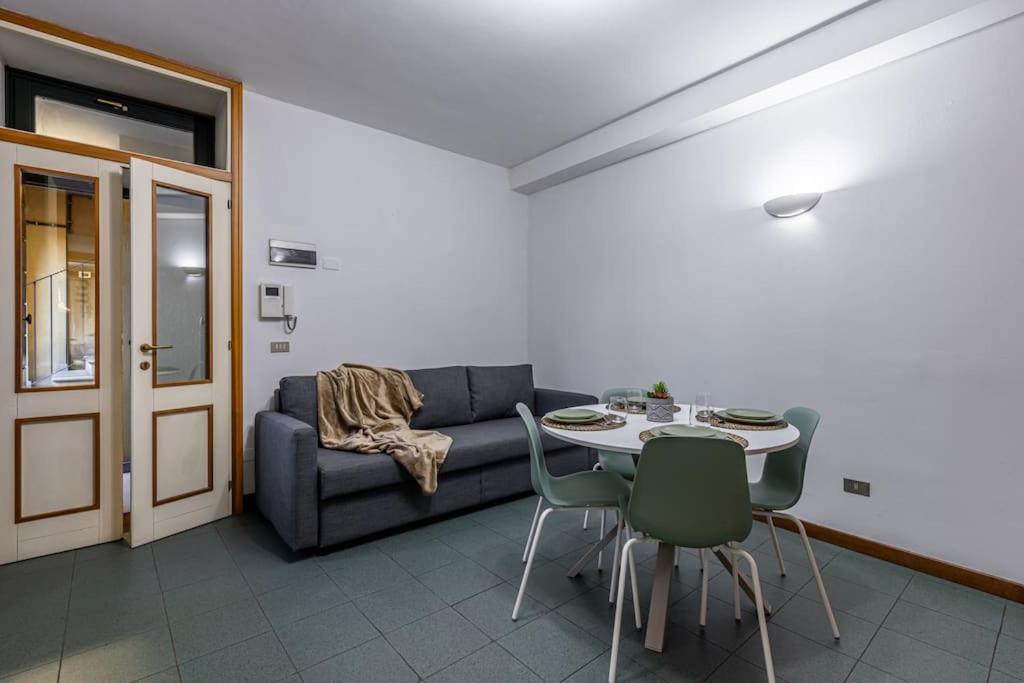 Close To Duomo Lovely City Center Flat Διαμέρισμα Μιλάνο Εξωτερικό φωτογραφία